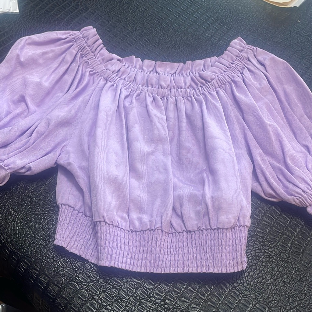 Alice + Olivia Purple Crop Top Shirt Size L Lilac Color